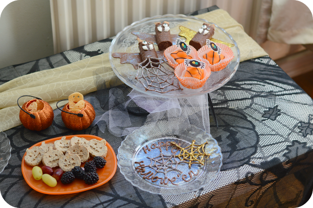 CHOCOLATEY THINGS THAT GO MUNCH IN THE NIGHT: A HALLOWEEN PARTY