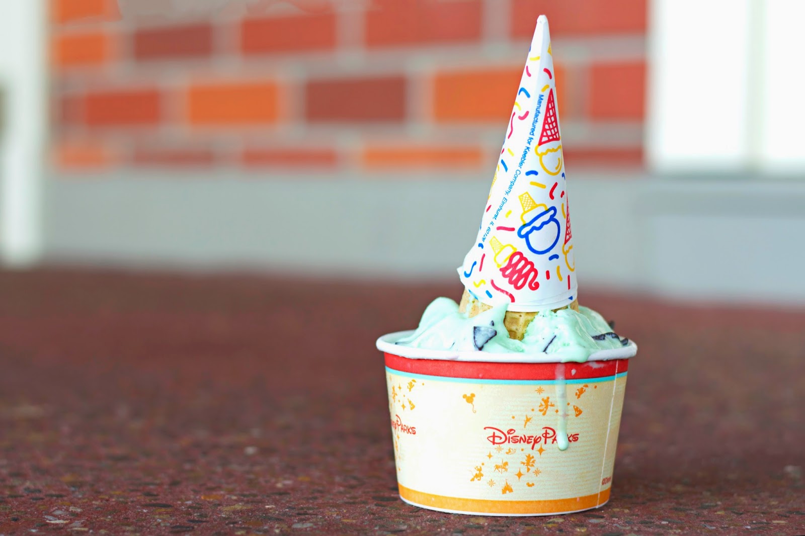PETER PAN DROPS THE [PIXIE DUST] BOMB: ICE CREAM & MICKEY’S NOT SO SCARY HALLOWE’EN PARTY