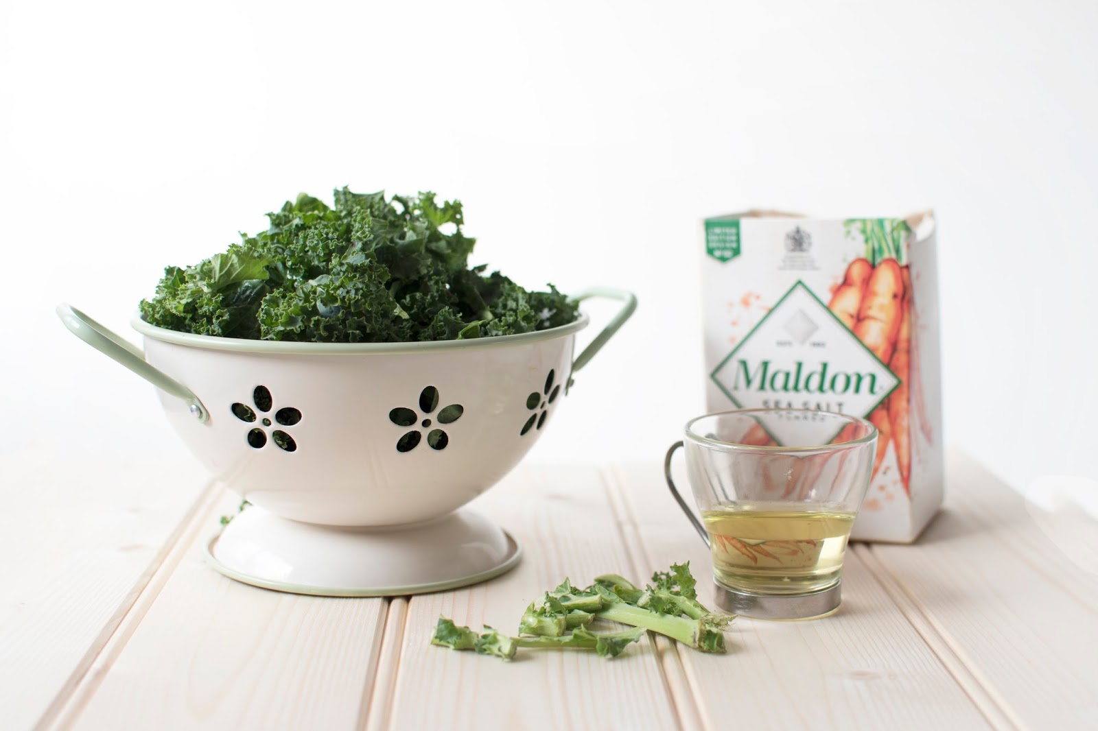 NEW YEAR CURLY KALE CHIPS
