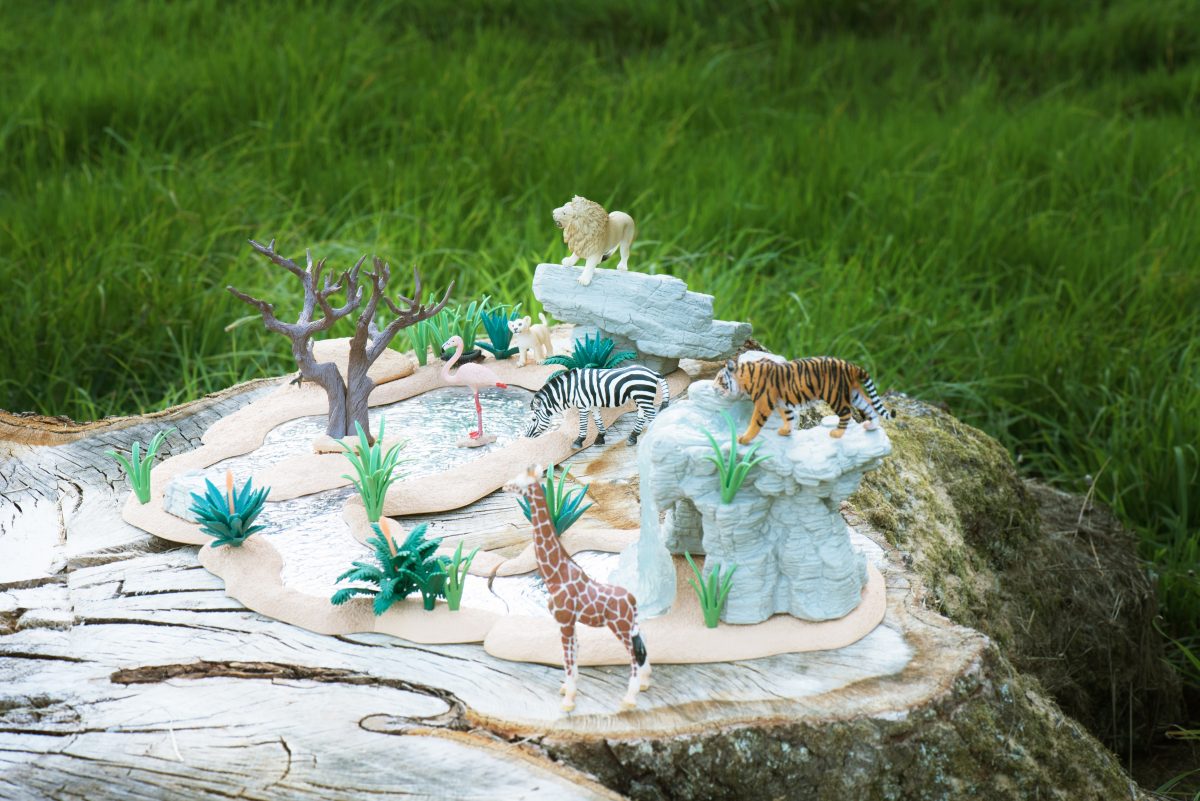 schleich watering hole playset