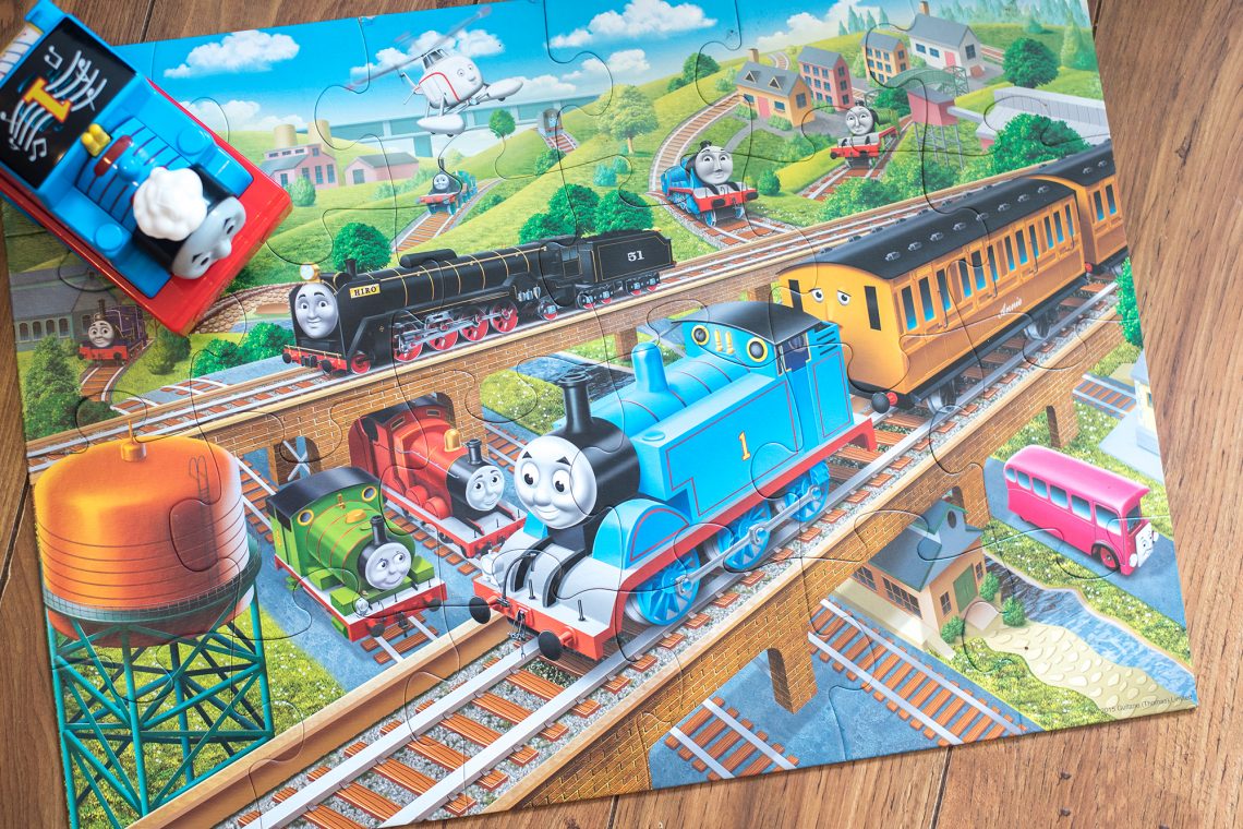 REVIEW: RAVENSBURGER THOMAS THE TANK ENGINE GIANT FLOOR JIGSAW - Keep ...