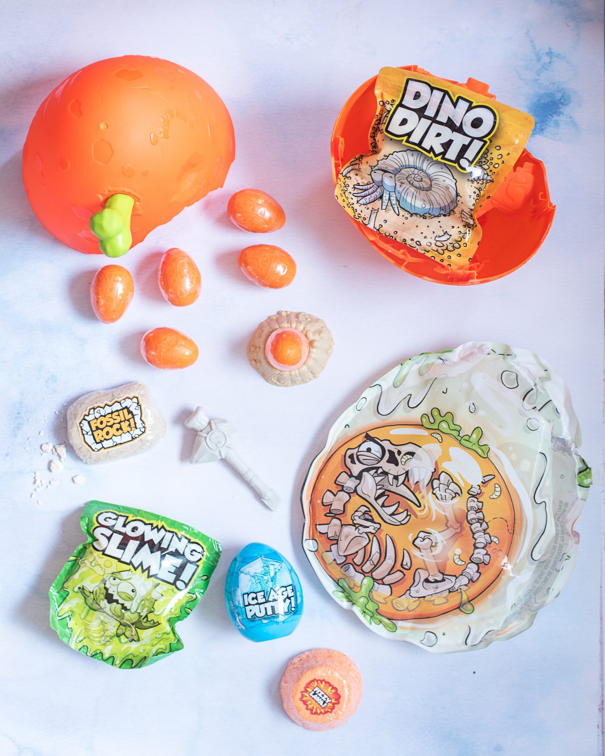 Zuru Smashers Epic Dino Egg contents smash-o-saur