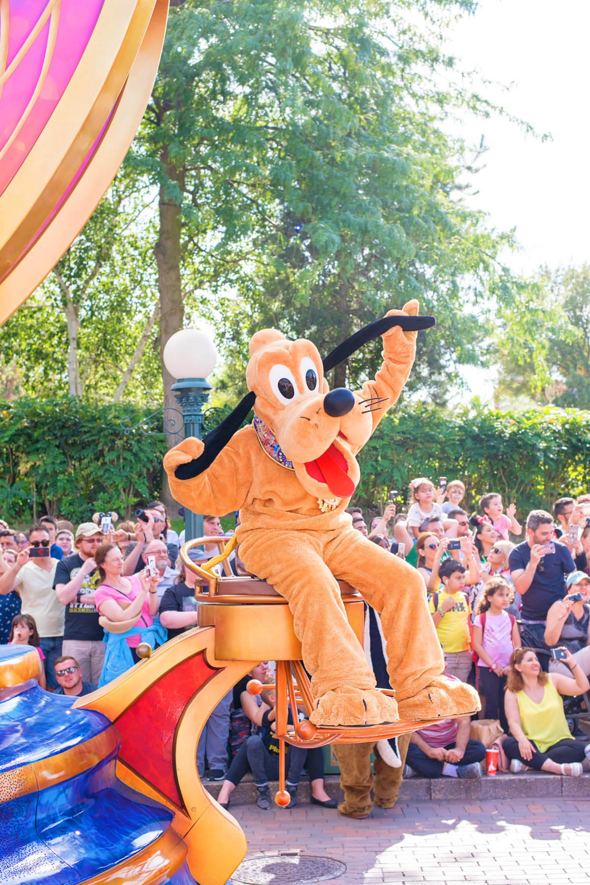 Pluto in Stars on Parade Disneyland Paris
