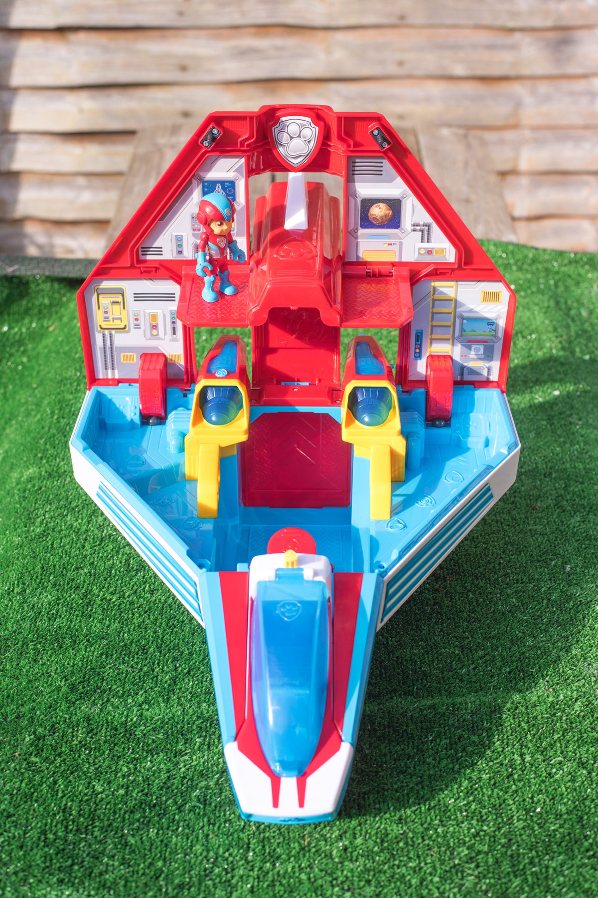 OPEN AND READY FOR PLAY - THE PAW PATROL MIGHTY JET COMMAND CENTRE